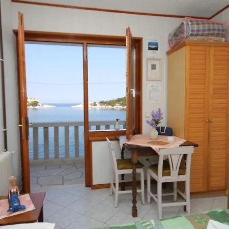 Mile Apartment *