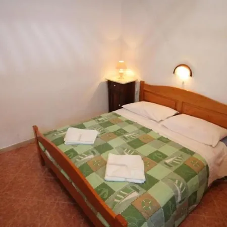 Mile Apartment *