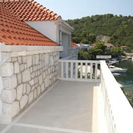 Apartment Mile Lastovo
