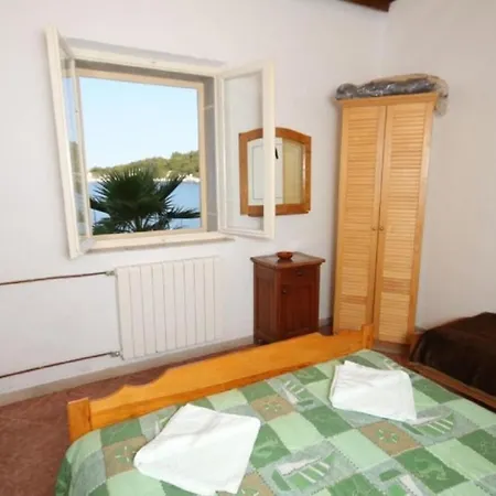 Mile Apartment *